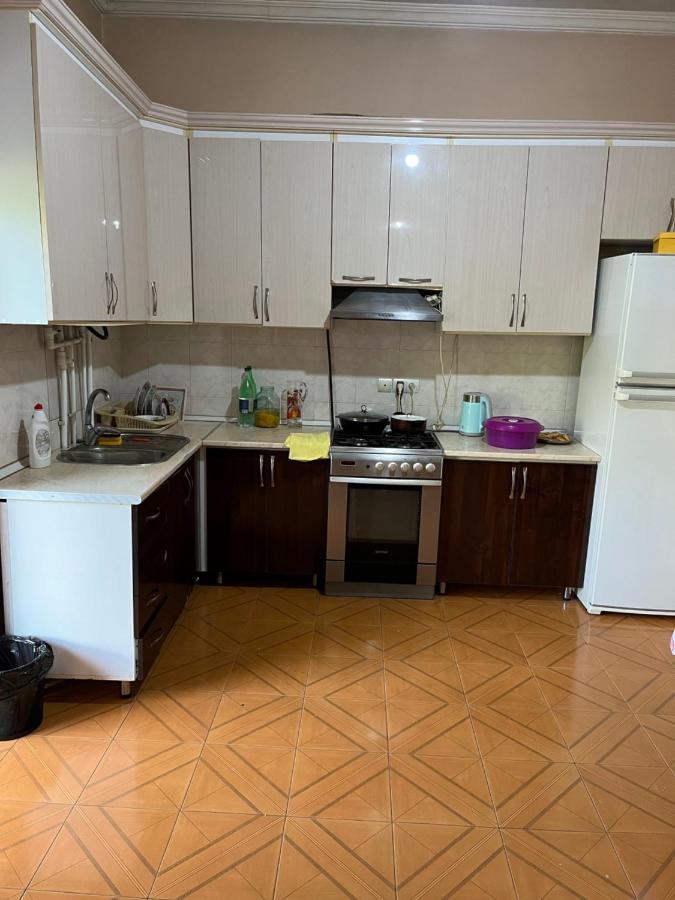 Guest House Saman Ґарні Екстер'єр фото