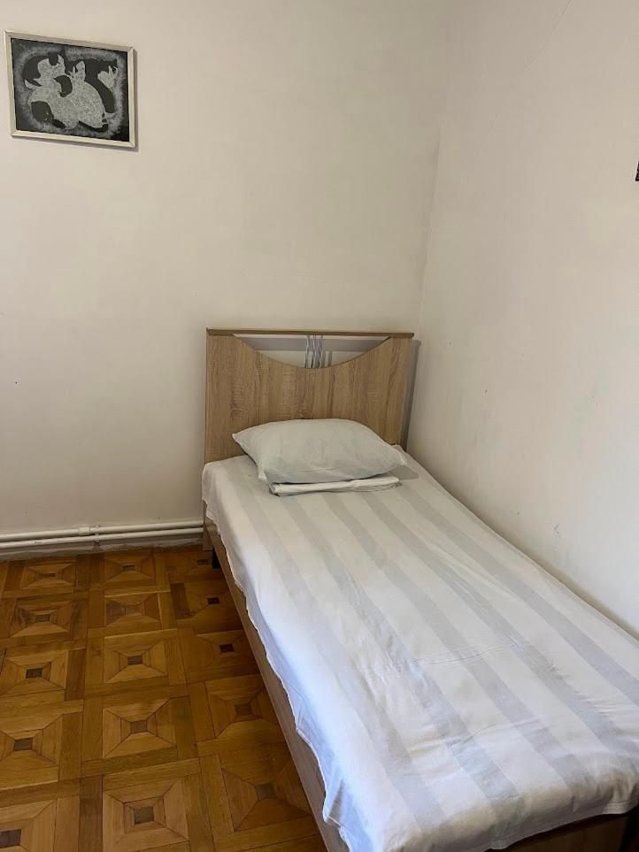 Guest House Saman Ґарні Екстер'єр фото
